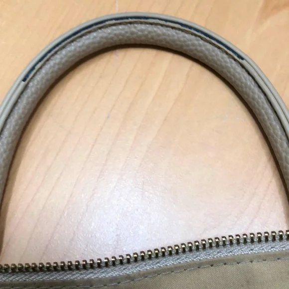 BEBE Faux Leather Purse - Picture 9 of 11